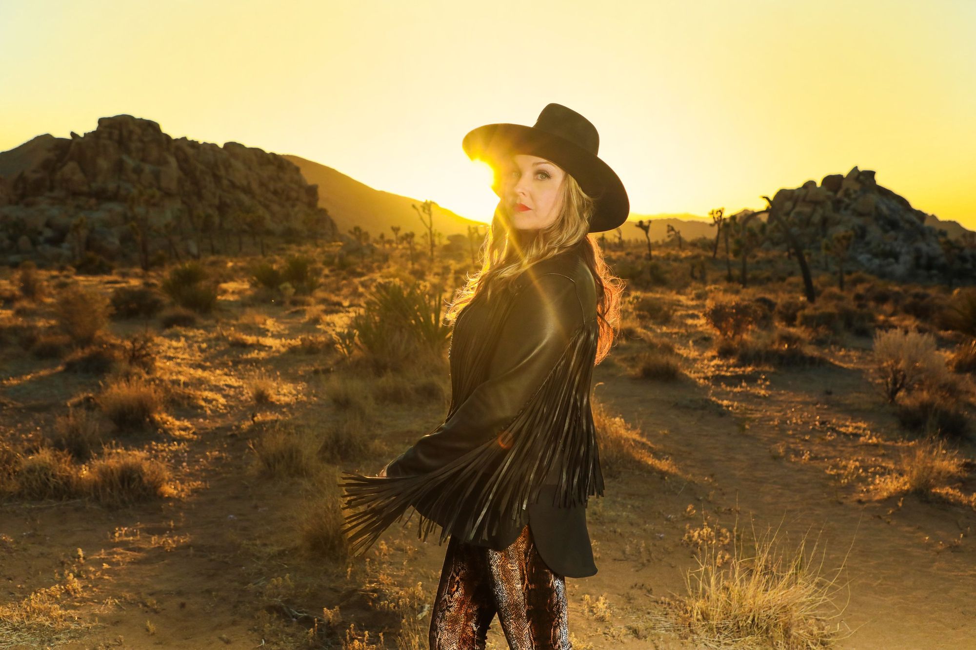 SunnySweeneyPRPhoto_Option2_DerrekKupish