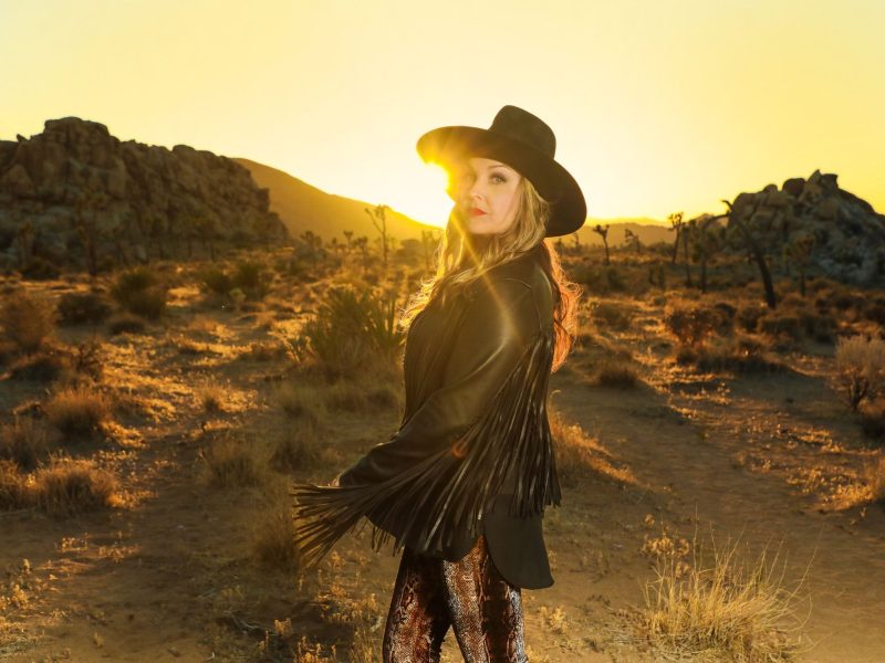 SunnySweeneyPRPhoto_Option2_DerrekKupish